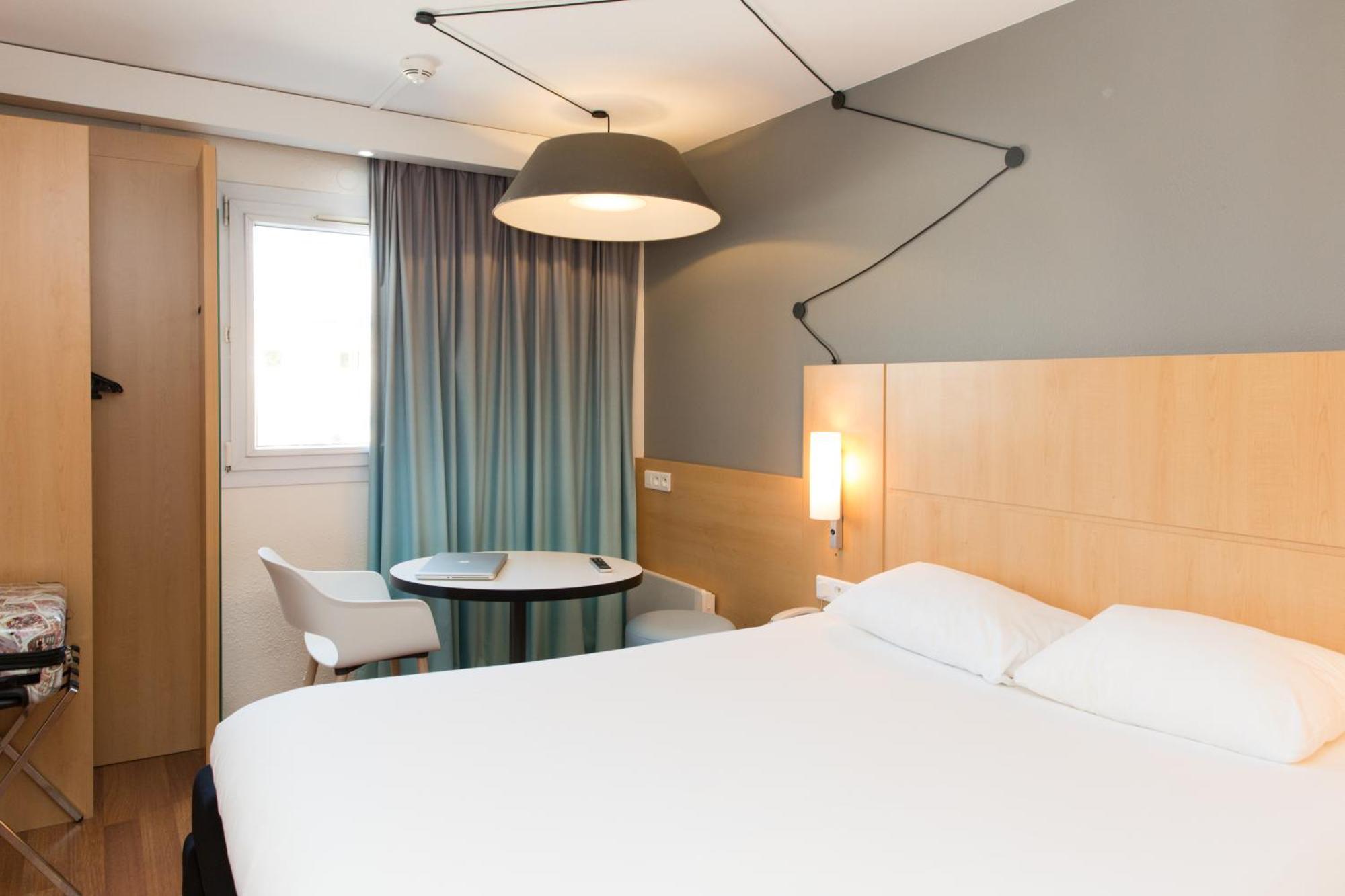 Ibis Sisteron Hotel Eksteriør billede